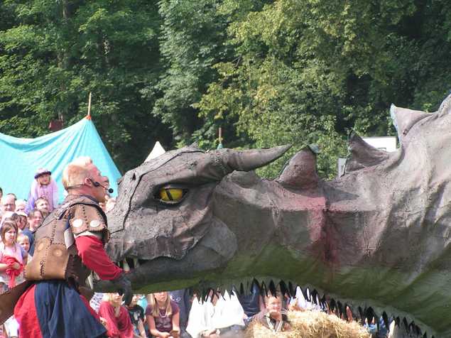 Ausflug_auf_Dornum_und_Fangdorn_der_Drache_044-31.jpg