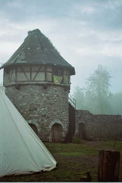 Burg_Burg_im_Nebel4-33.jpg